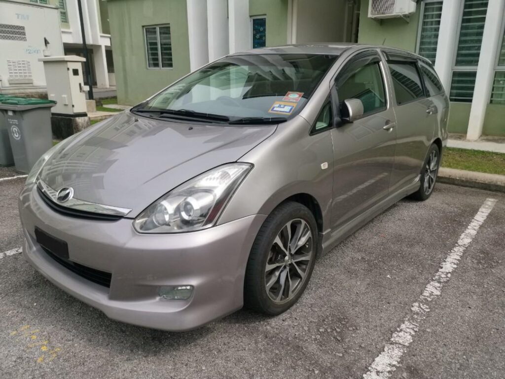 Toyota Wish For Hire in Uganda